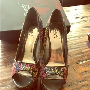 Carlos Santana platform open toed heels!